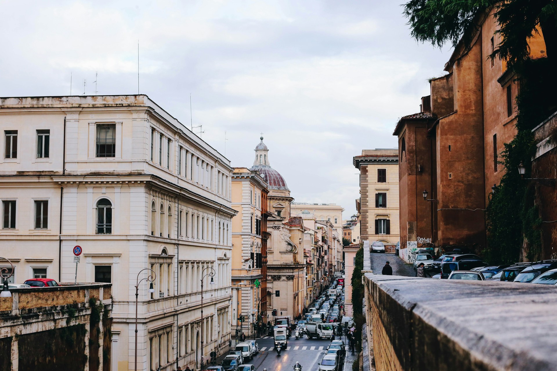nastya-dulhiier-rc_rUzZACO8-unsplash